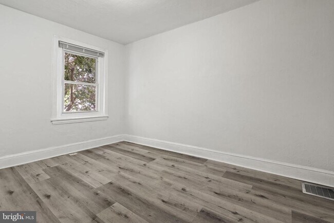 Building Photo - 4330 Fleming St