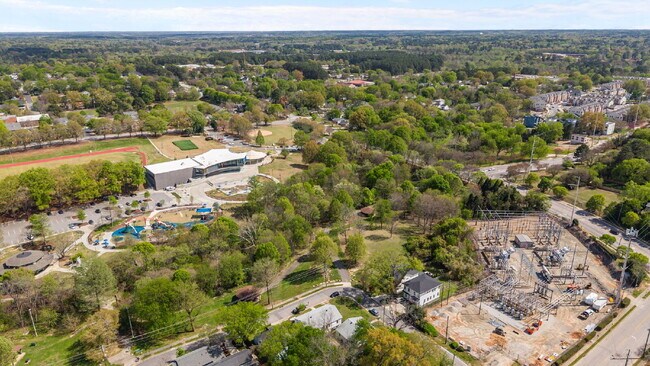 Building Photo - "Charming 1-Bed Gem at 509-511 Cape Ave, Raleigh – Your Cozy Retreat Awaits!"
