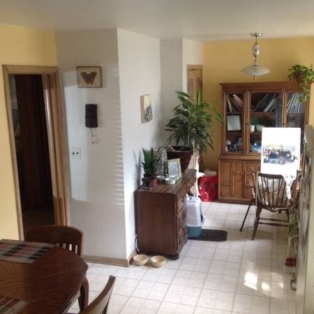 Building Photo - 9437 Burlington Ave