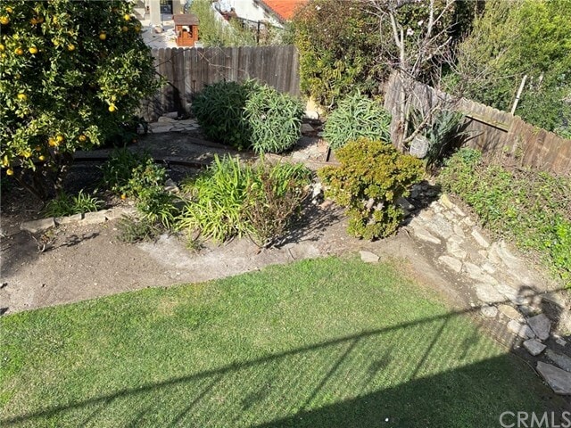 Building Photo - 557 Vía Almar