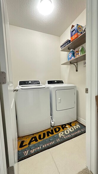 Building Photo - 5916 Briar Rose Wy