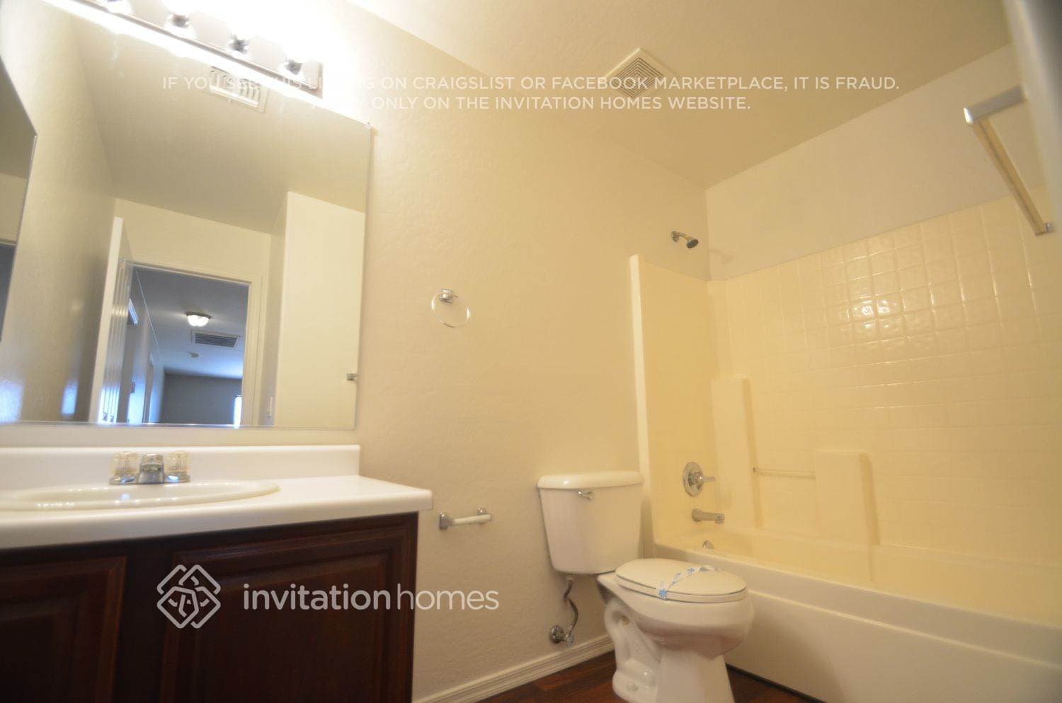 Building Photo - 2909 S 95th Ln