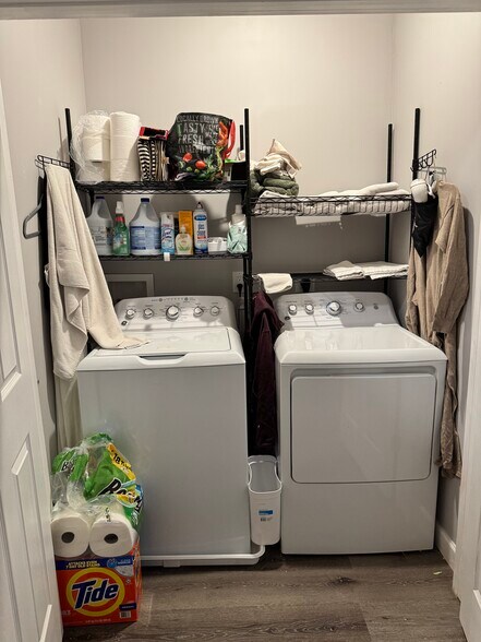 Building Photo - 515 Mosher St