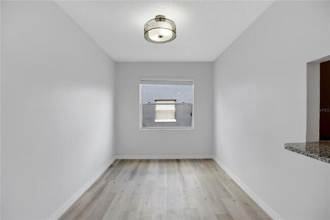 Building Photo - 4100 Pershing Pointe Pl