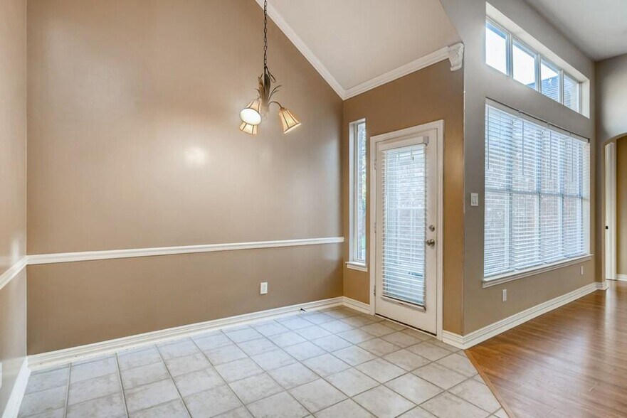 Building Photo - 1766 Montura Ln
