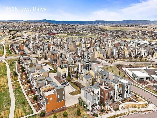 Building Photo - 2415 Java Dr