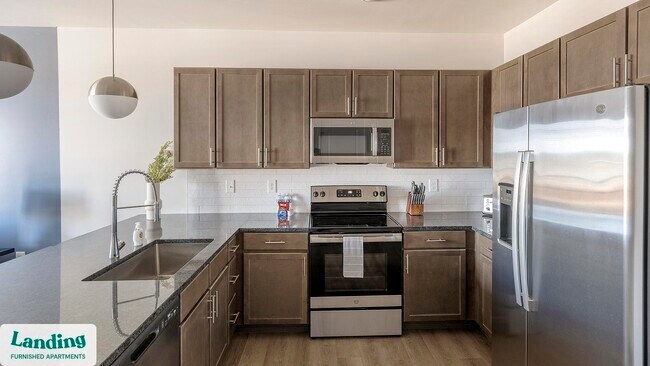 Building Photo - 170 Graphics Dr