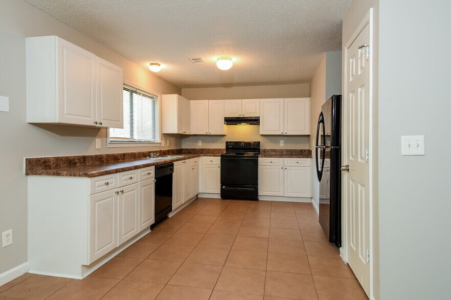 Building Photo - 2735 Trotters Walk Trail