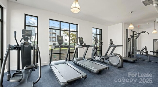 Building Photo - 2314 Berryhill Rd