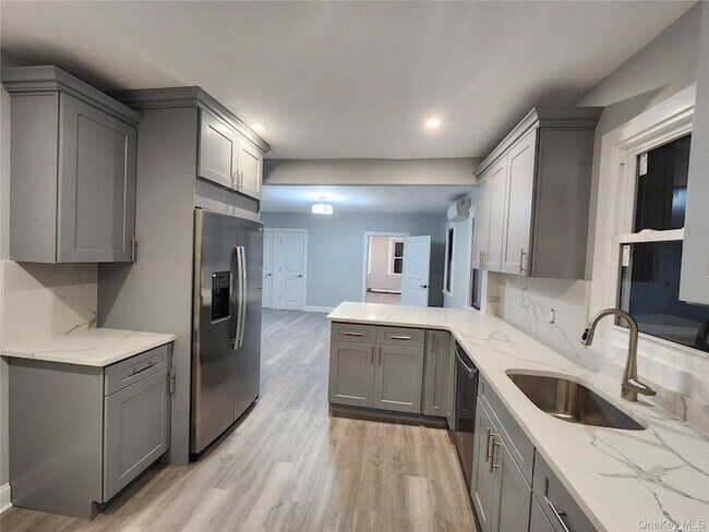 Building Photo - 159 Cleveland Ave