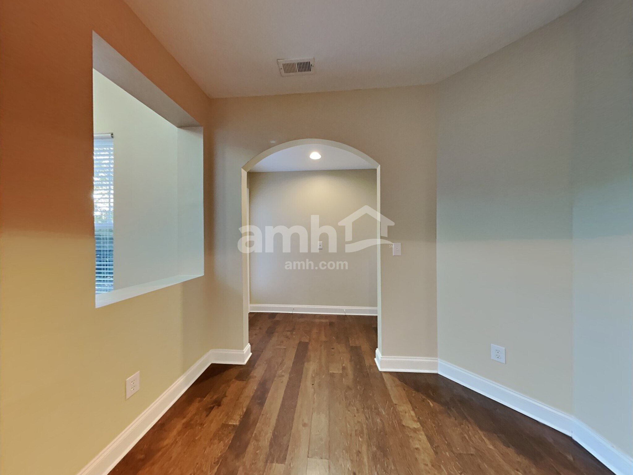 Building Photo - 15701 Seafield Ln