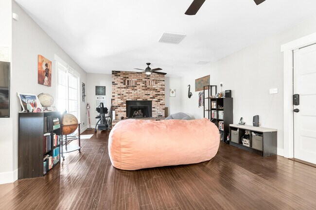 Building Photo - 73853 Playa Vista Dr