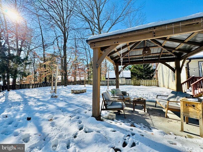 Building Photo - 1101 Harbour Dr