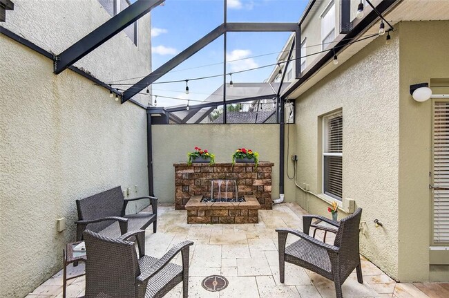 Building Photo - 12618 Weston Dr