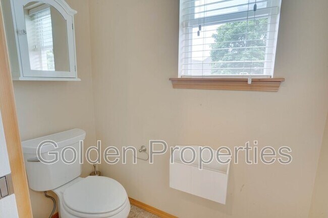 Building Photo - 3045 W Thorndale Loop