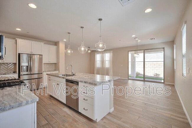 Building Photo - 780 Aurora Vale Pl