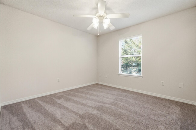 Building Photo - 4227 Shadow Ln