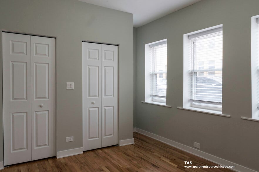 Building Photo - 2457 W Logan Blvd