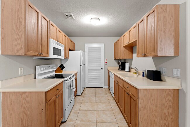Building Photo - 2151 Harrison St