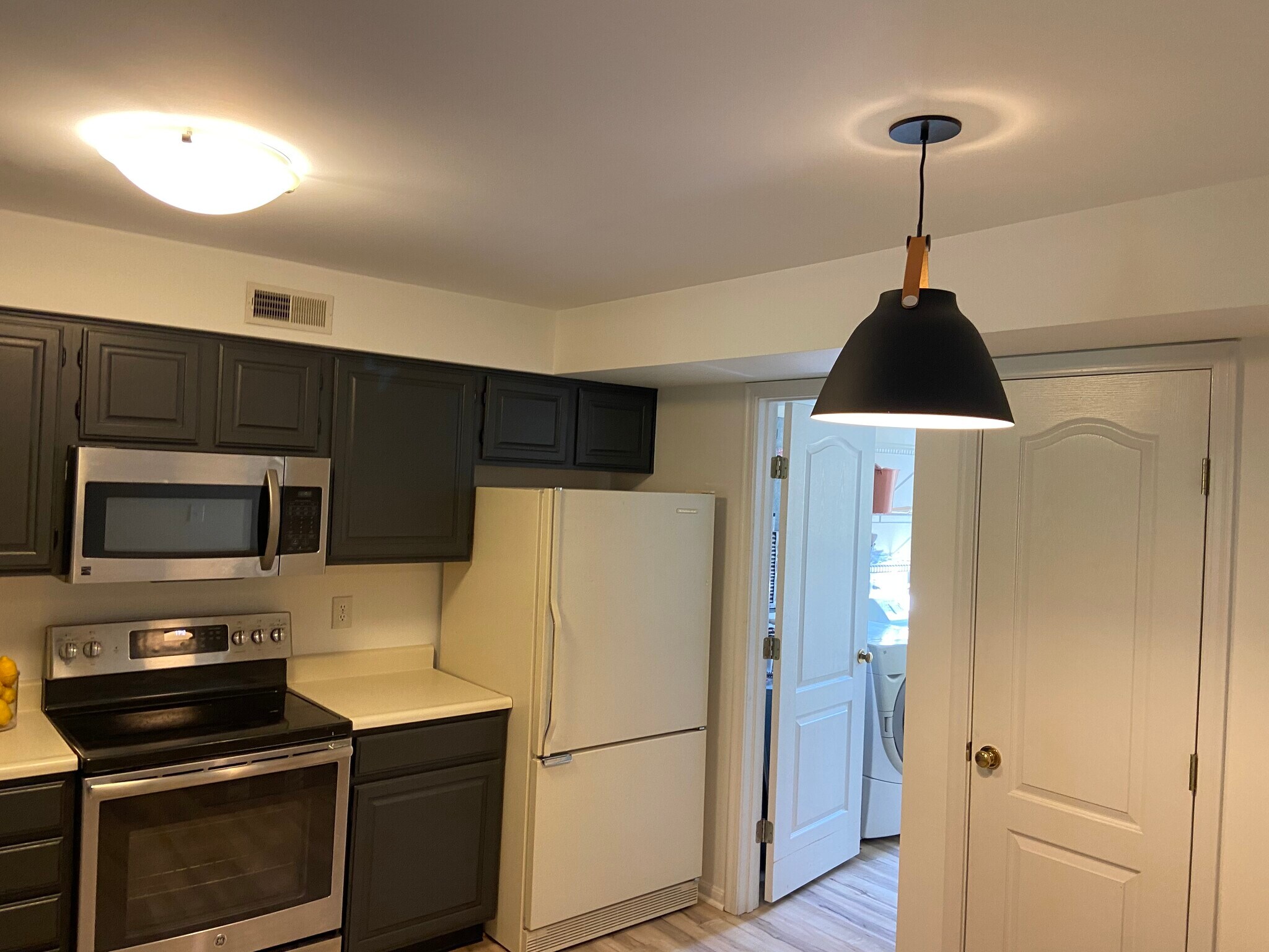 Building Photo - 5355 Cooper Rd