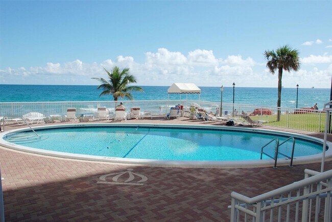 Building Photo - 3850 Galt Ocean Dr