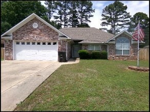 Building Photo - 1024 Colonial Dr