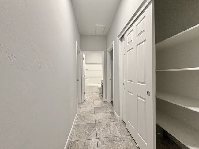 Building Photo - 9383 W Desert Bighorn Trail