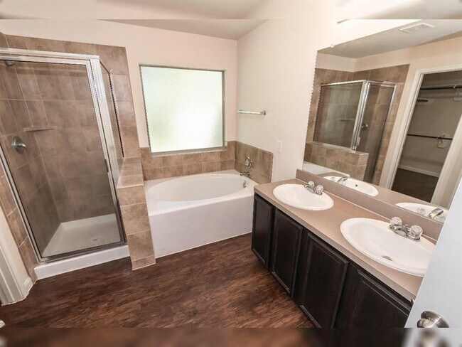 Building Photo - 29630 Yaupon Shore Dr