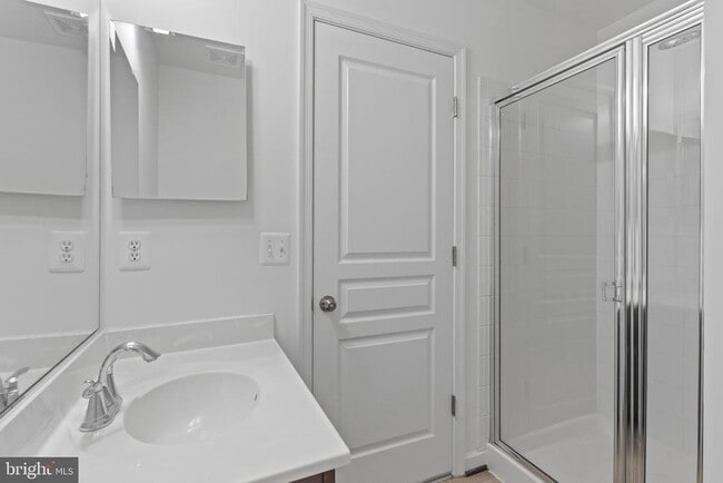 Building Photo - 8852 Purple Iris Ln