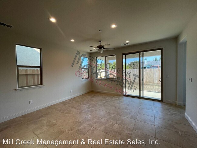 Building Photo - 3 br, 3 bath House - 4444 S. University