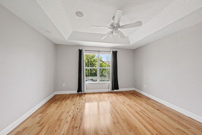 Building Photo - Comfortable 2-Bedroom Townhouse in Convenient Sheldon Creek