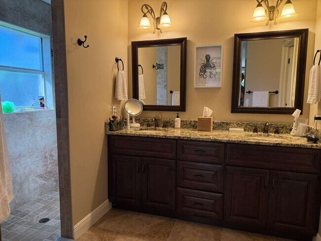 Building Photo - 4BR / 2BA Pool Home Near the Beach – Bonita Springs, FL