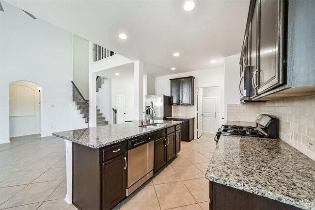 Building Photo - 6207 Holly Oaks Court