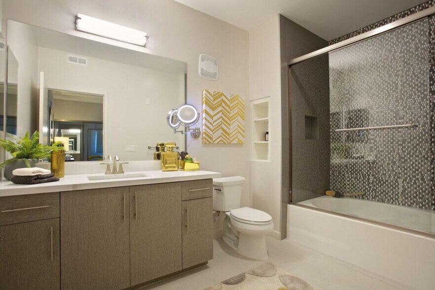 Building Photo - 9065 Sydney Ct