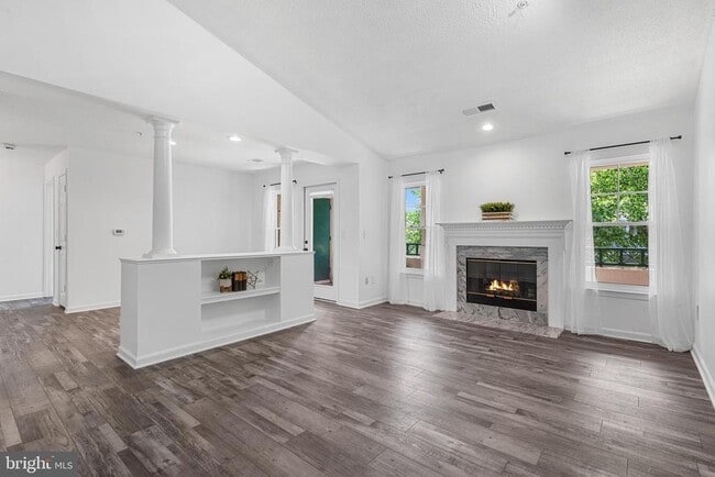 Building Photo - 12004 Taliesin Pl