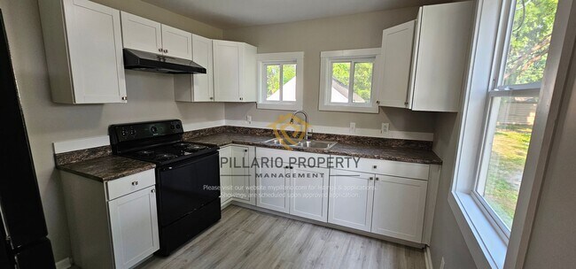 Building Photo - 2804-2806 Raible Ave.