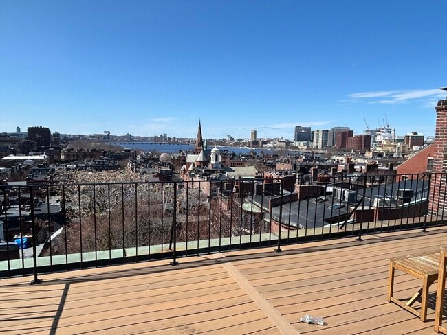 Building Photo - 88 Mt Vernon St