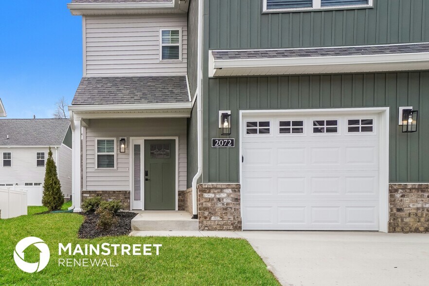 Building Photo - 2072 N Sarah Dr