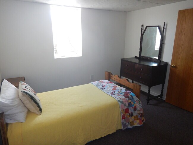 Building Photo - 35270 W Walker Rd