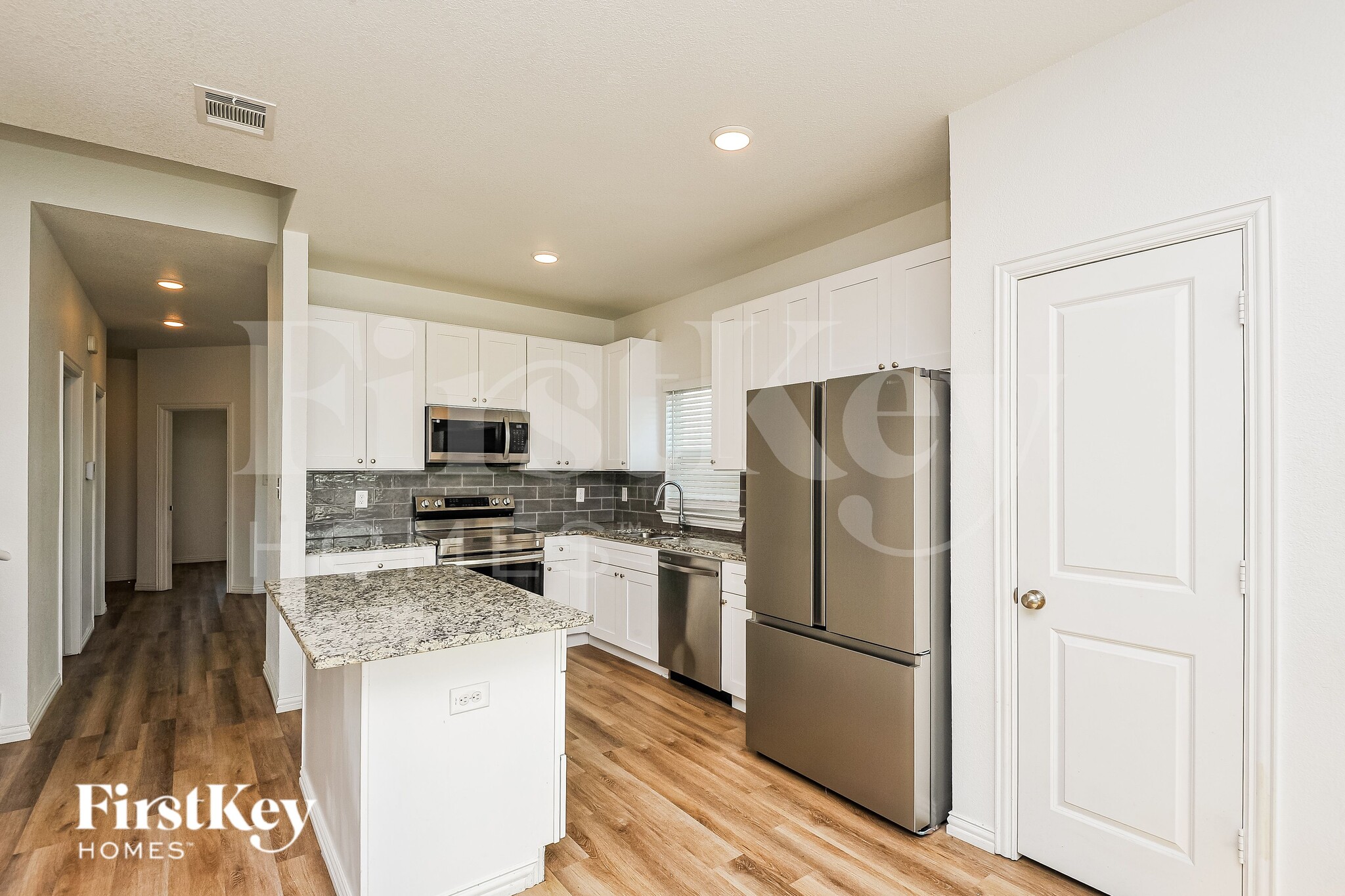 Building Photo - 7328 Parkside Pl Dr