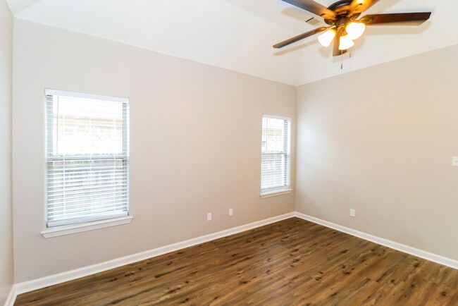 Building Photo - 240 Birch Springs Cove