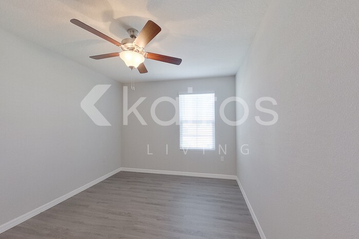 Building Photo - 8696 SW 44th Ct