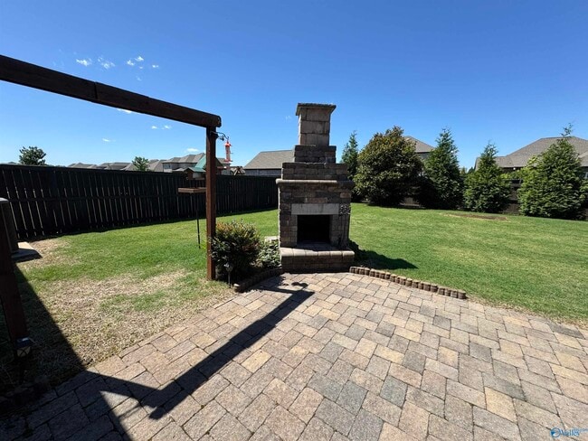 Building Photo - 217 Balota St
