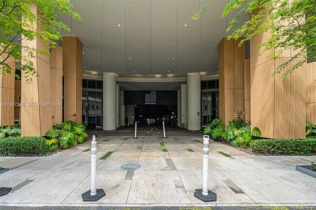 Building Photo - 45 SW 9th St