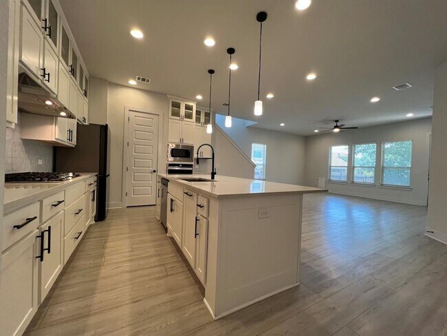 Building Photo - 2612 Brushwood Mdw