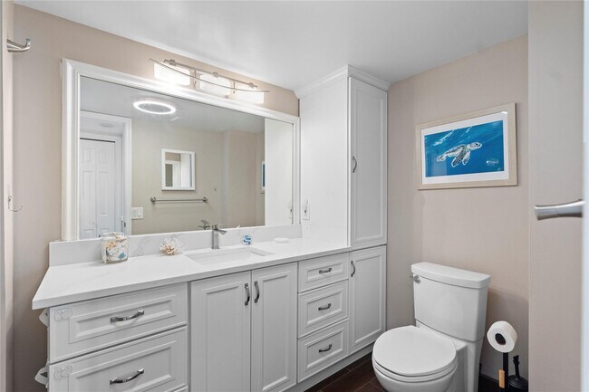 Building Photo - 5200 N Ocean Blvd