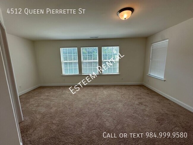 Building Photo - 4512 Queen Pierrette St