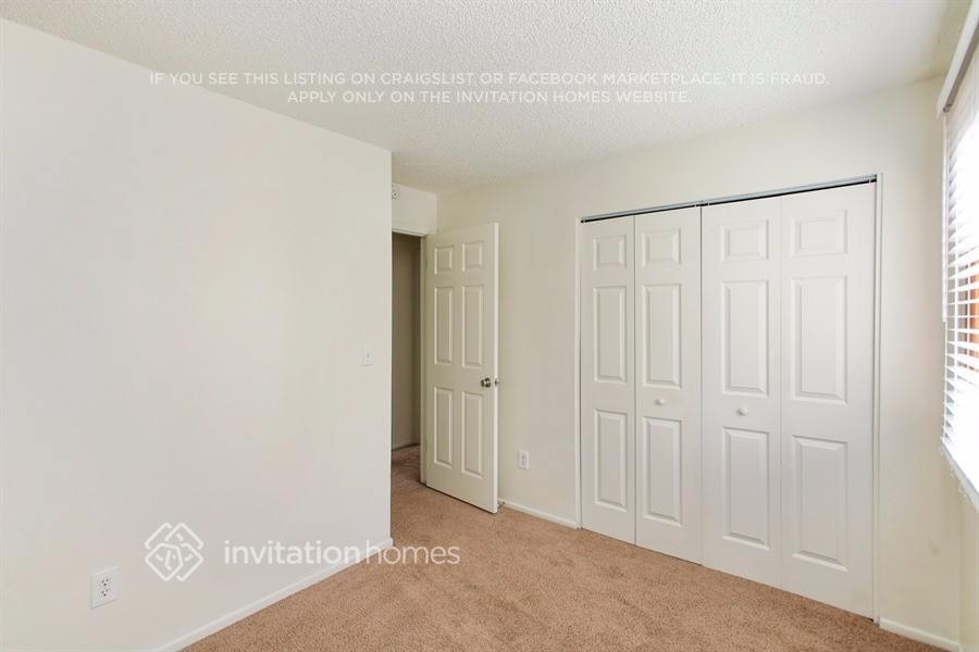 Building Photo - 11091 Albion Dr