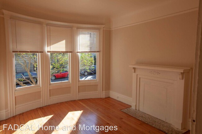 Building Photo - 1542 Hayes St