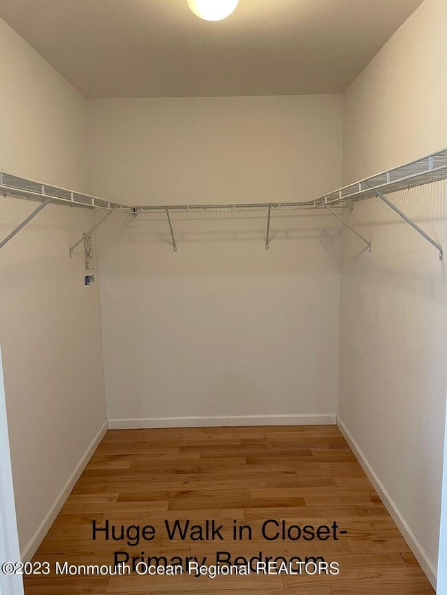 Building Photo - 112 Poplar Ave